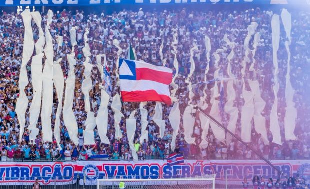 Feliz por atuar no Brasil, Angulo chega ao Bahia surpreso com a torcida