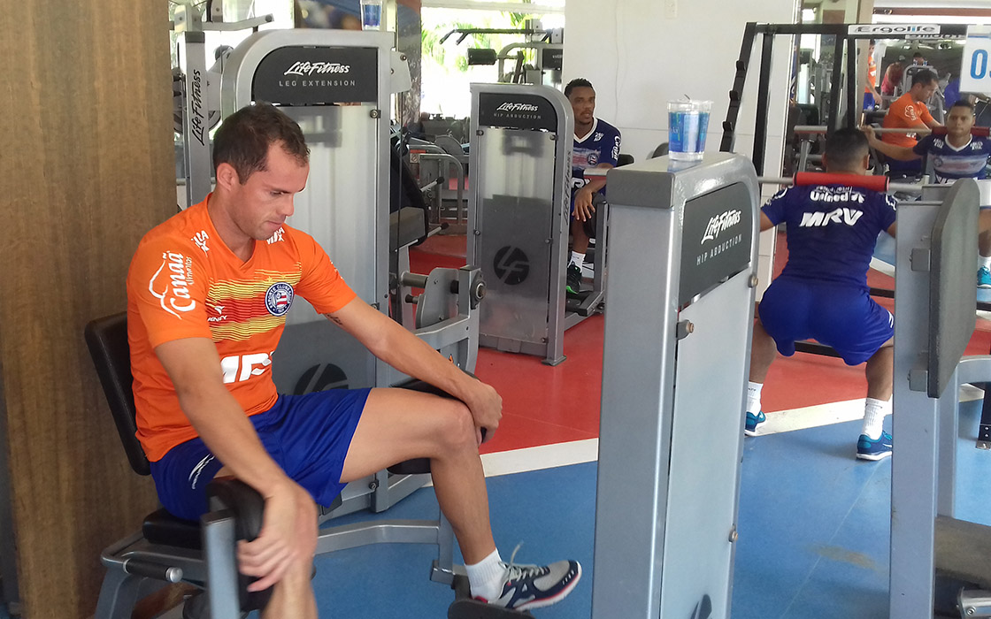 2016-04-22-21-26_LombaFazendoAcademia220416_treino220416