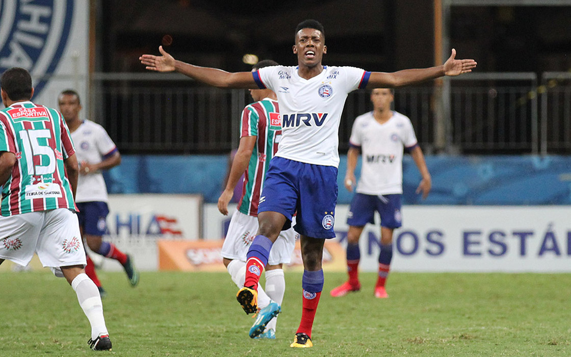 2016-04-22-21-48_Moiss220416Fluminense_moises220416