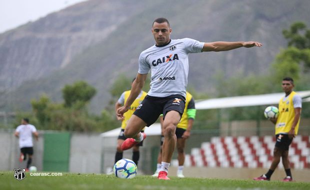 2018-08-27-18-40_capaarthurceara