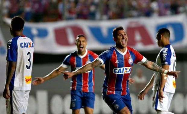 2018-10-13-23-48_capavinicius52