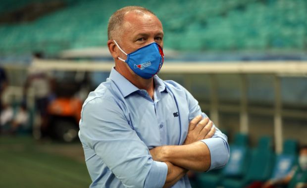 2020-12-10-10-21_capamano42