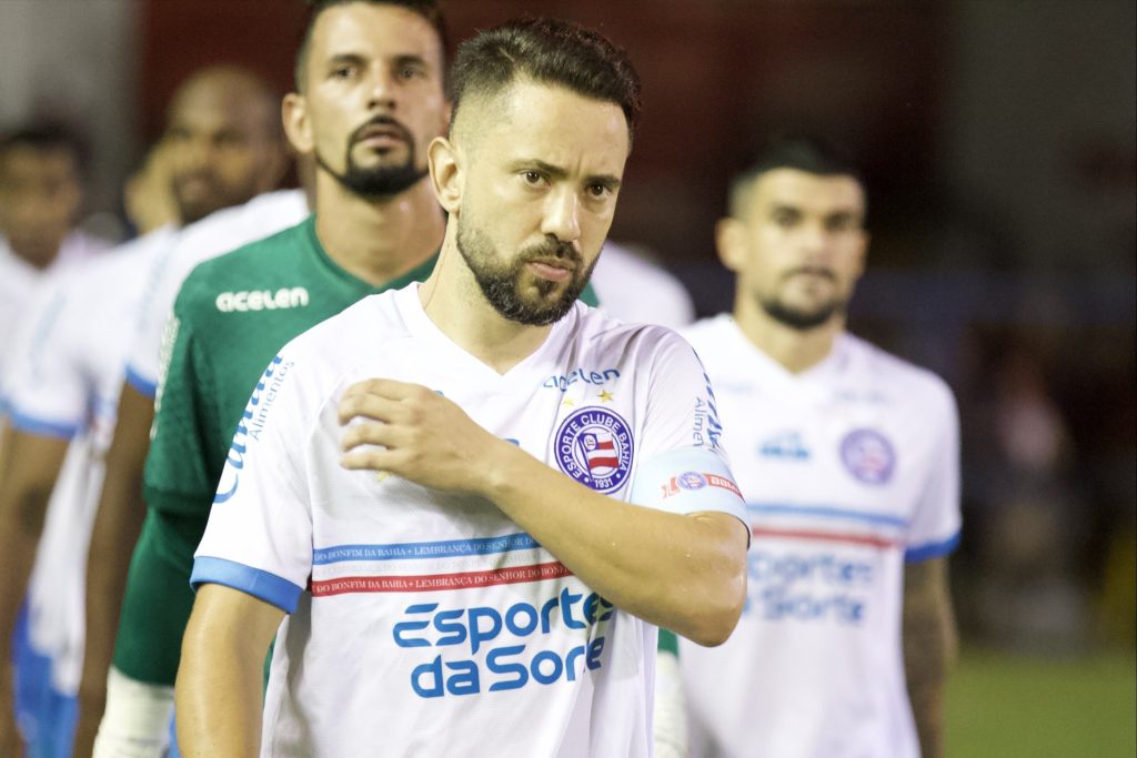 Everton Ribeiro no Ba-Vi