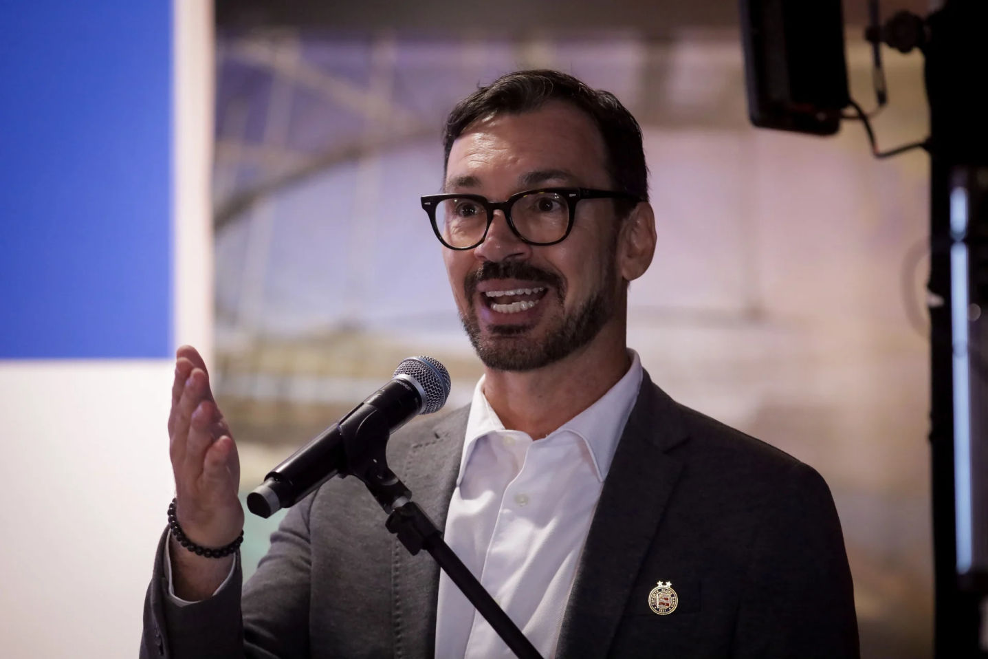Presidente do Bahia defende proteção do escudo histórico contra mudanças