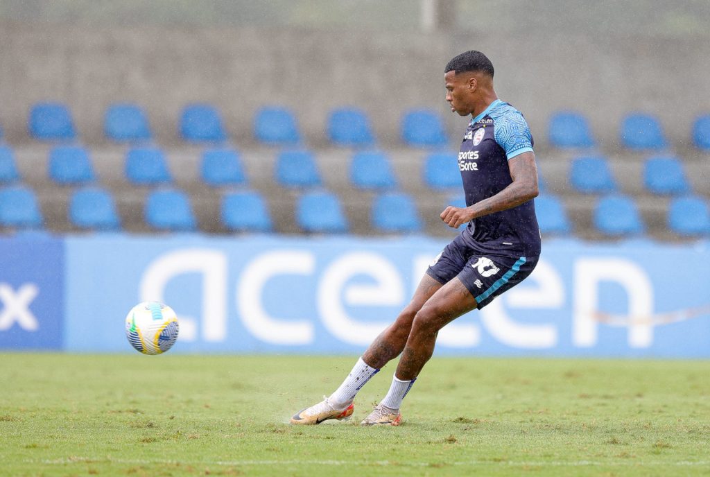 jean lucas em treino do bahia