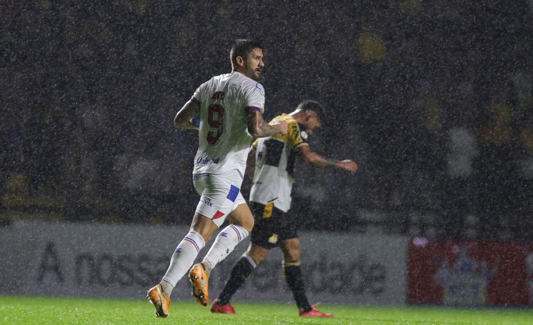 everaldo, atacante do Bahia