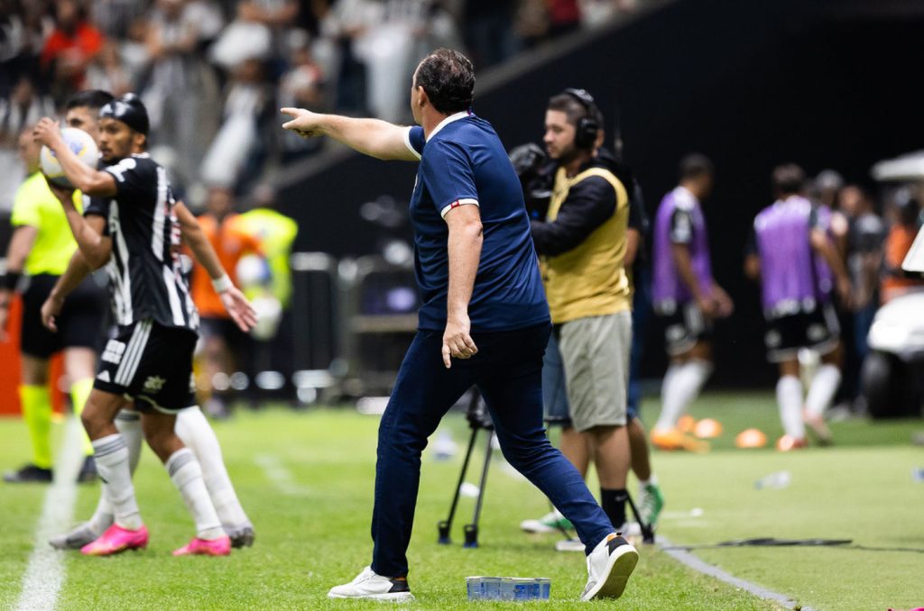 ceni, técnico do bahia