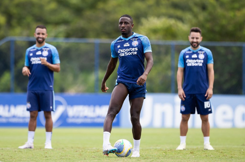 ryan, lateral do Bahia