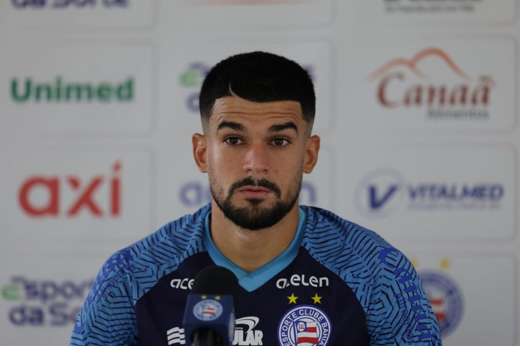 Cauly em entrevista no bahia