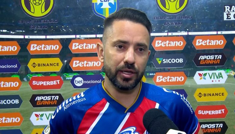 Everton Ribeiro entrevista