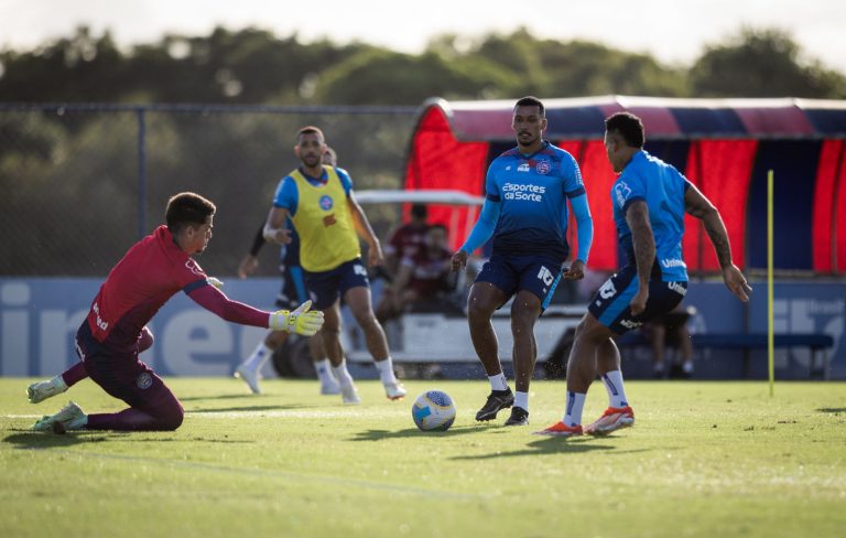 rezende em treino do bahia