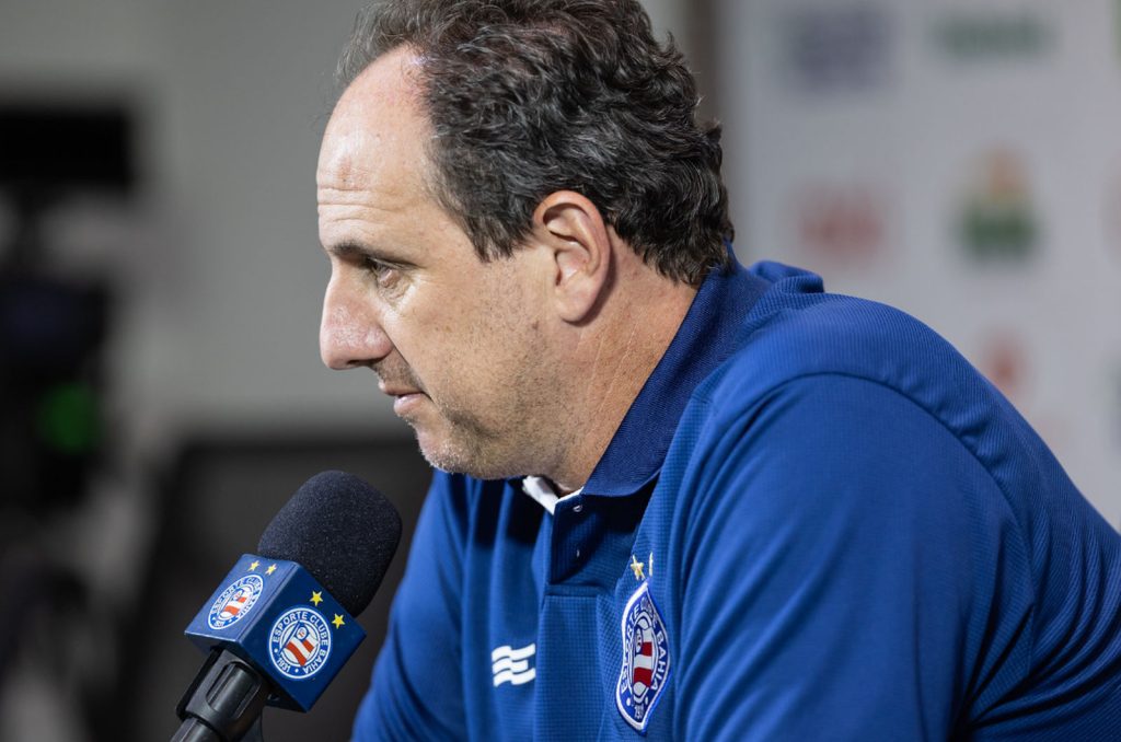 Rogério Ceni em coletiva no bahia