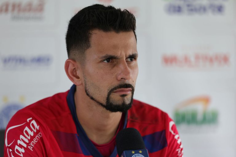 Marcos Felipe em entrevista coletiva no Bahia