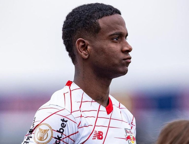 helinho bragantino bahia