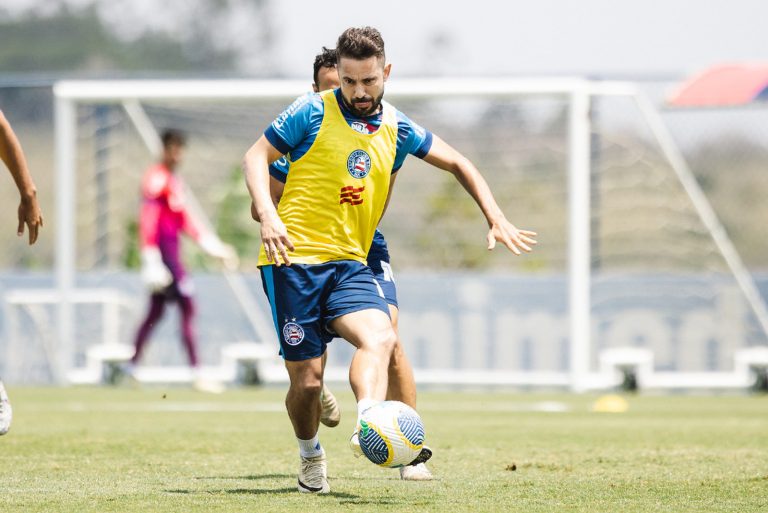 Everton Ribeiro , treino bahia