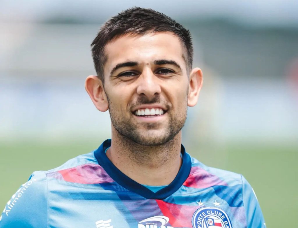 Acevedo em treinamento do Bahia