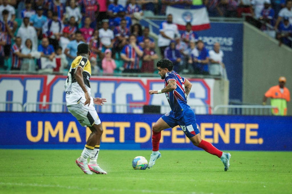 Cauly em jogo pelo Bahia contra o Criciúma