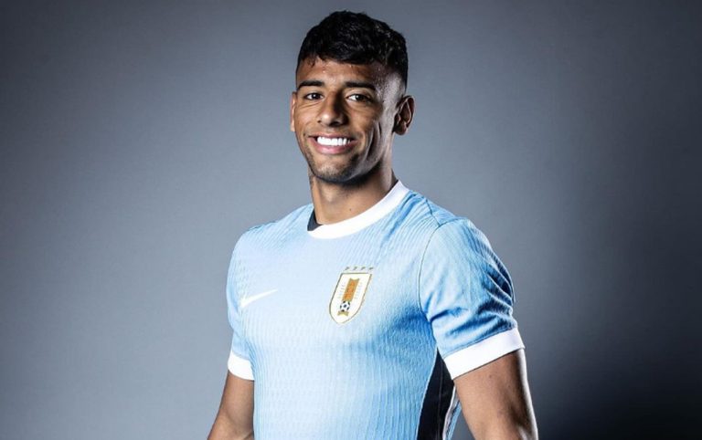 lucho rodriguez do bahia com a camisa do uruguai