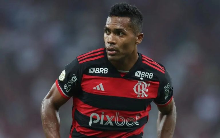 alex sandro, do flamengo, durante um jogo