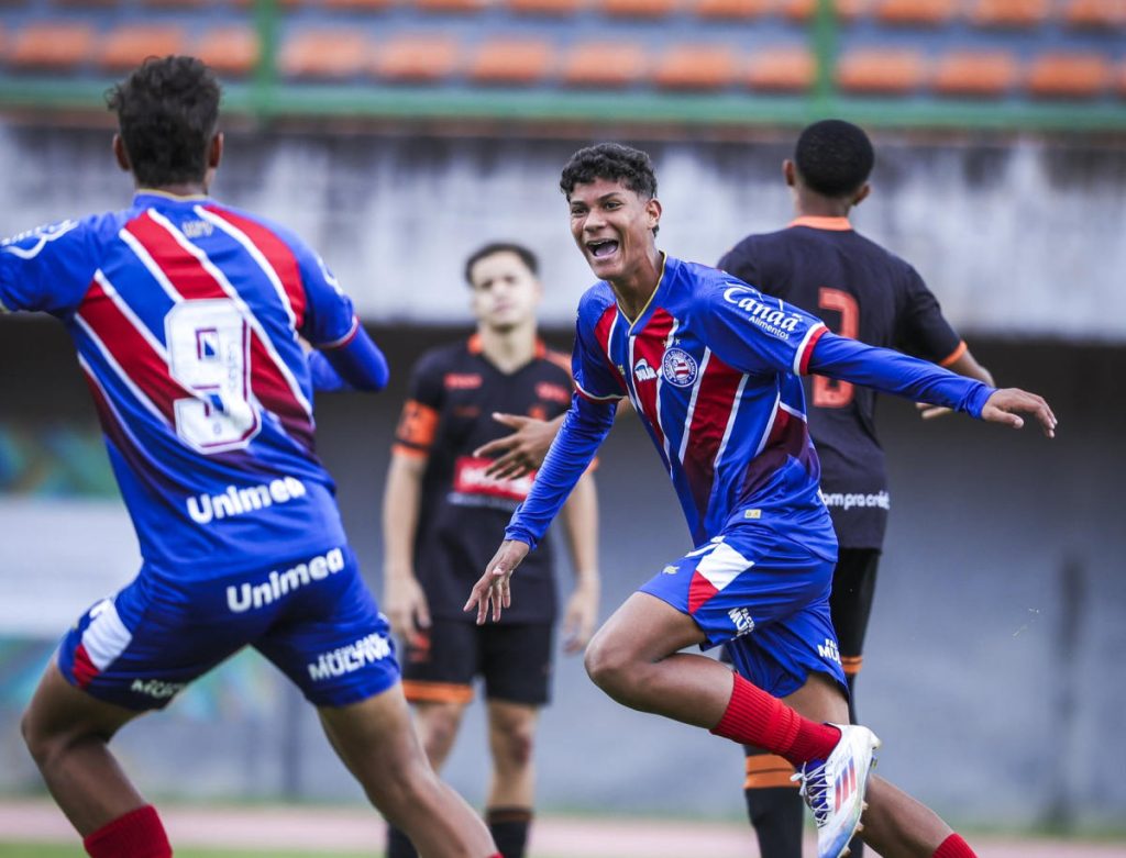 comemoração de gol do bahia na categoria sub-15