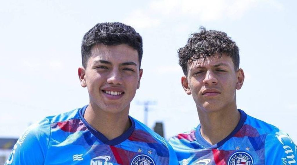 jogadores bolivianos chegam ao bahia