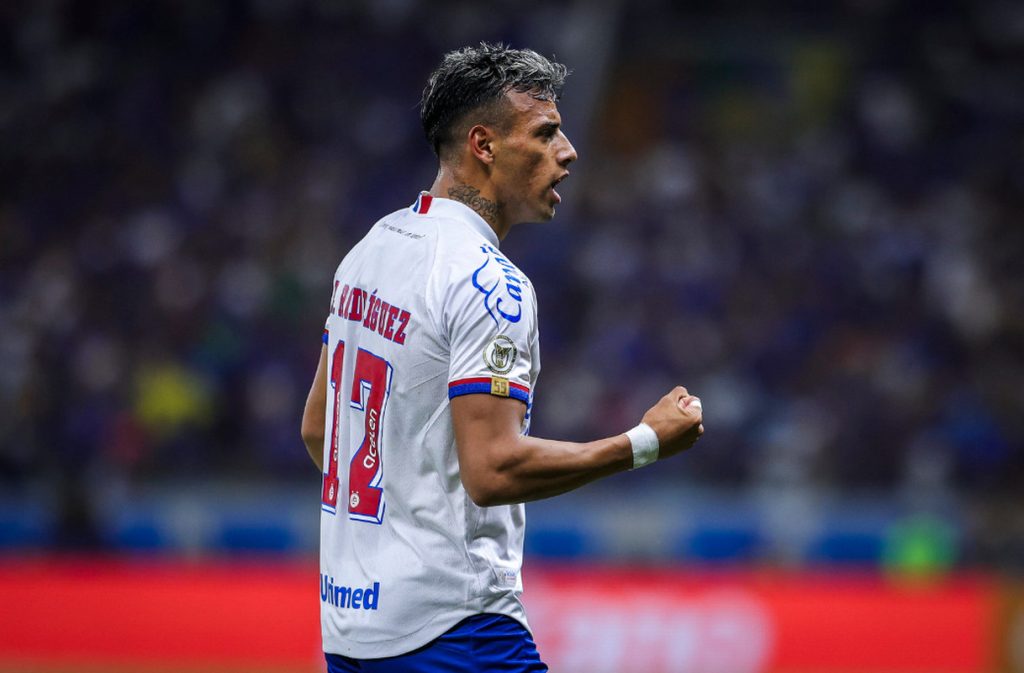 lucho rodríguez em cruzeiro x bahia em jogo da série a