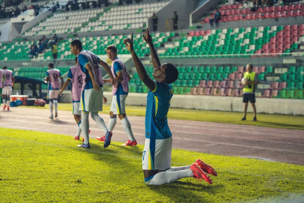 ruan pablo, do bahia, em jogo do brasil sub-16