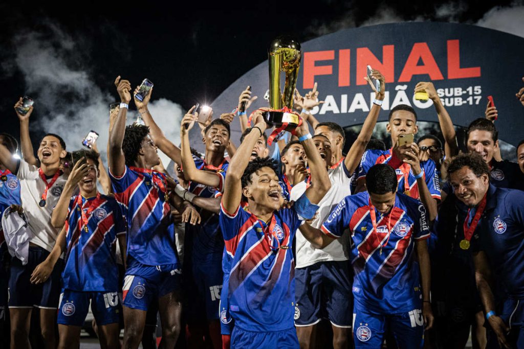 sub-15 do bahia sendo campeão