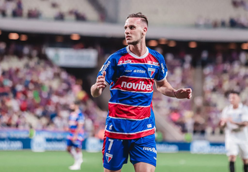 pochettino alvo do bahia em campo