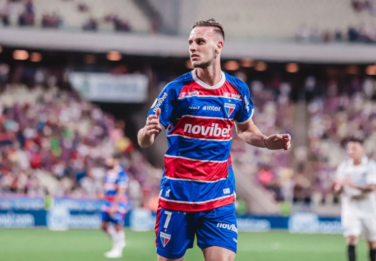 pochettino alvo do bahia em campo