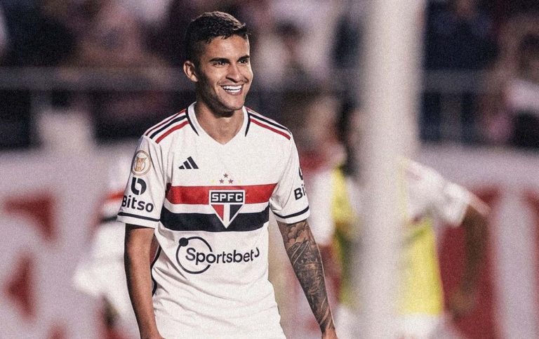 rodrigo nestor em jogo do são paulo; ele é alvo do bahia