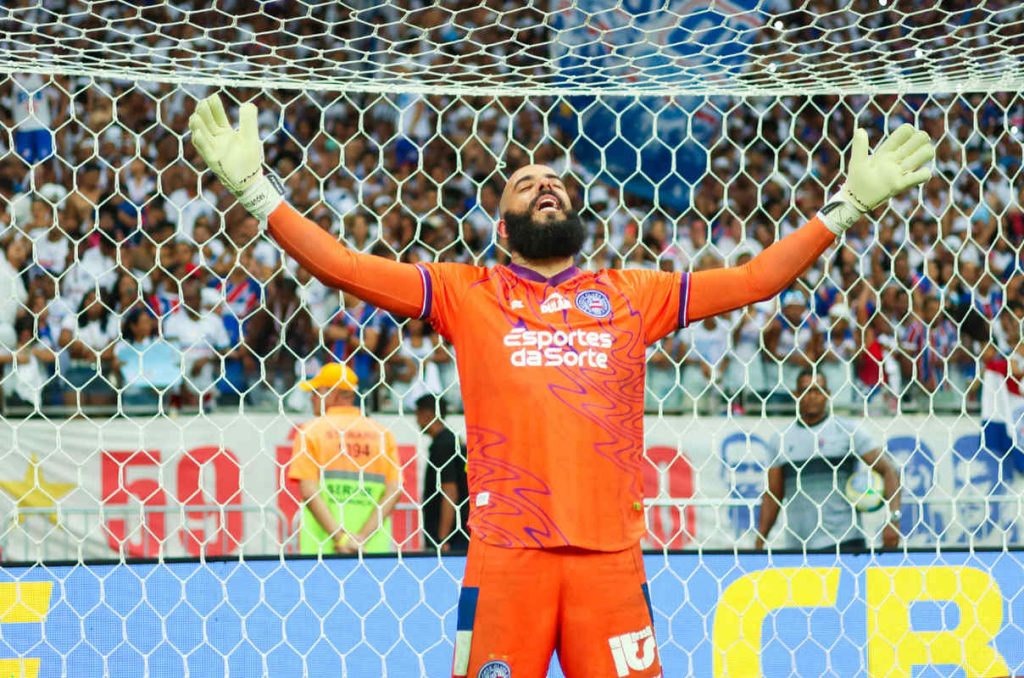 danilo fernandes em campo pelo bahia