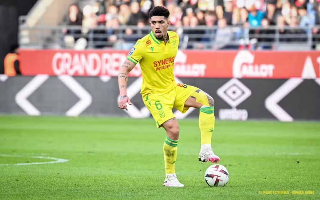 douglas augusto, alvo do bahia