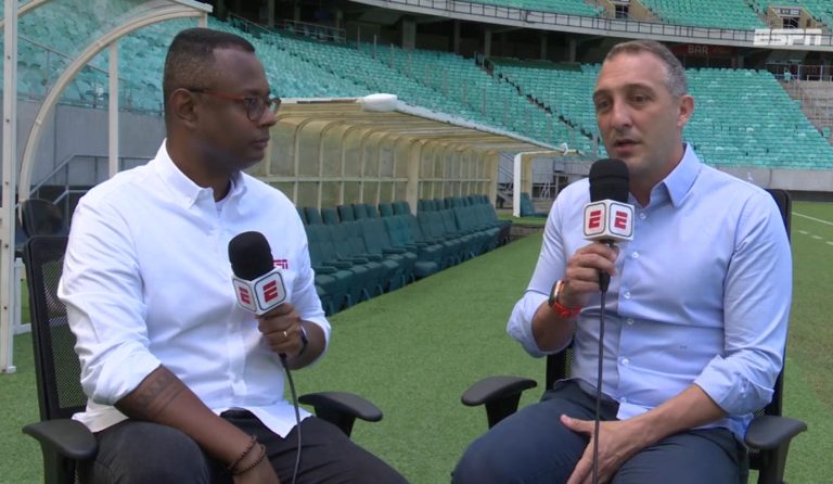 diretor do bahia, cadu santoro, em entrevista