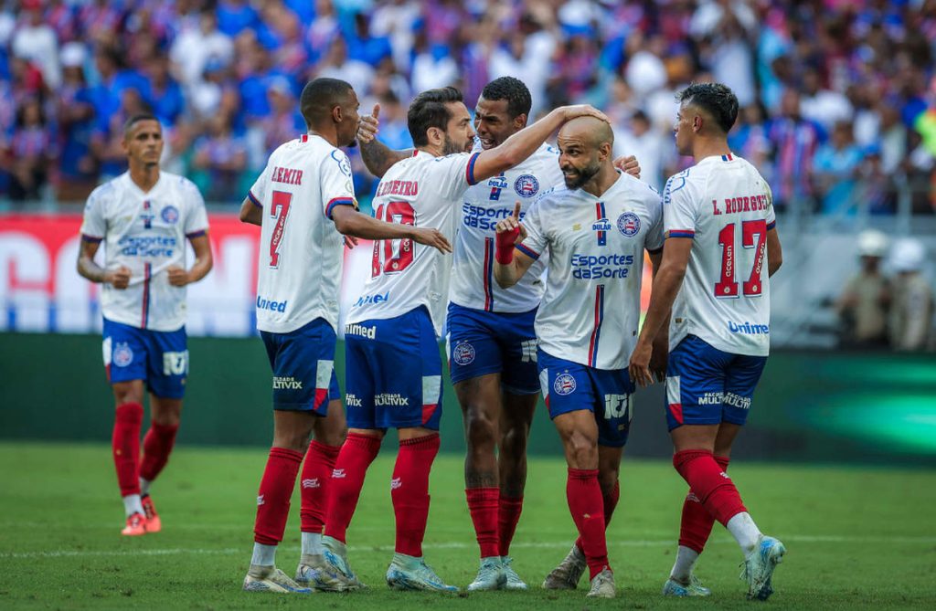 bahia comemorando gol
