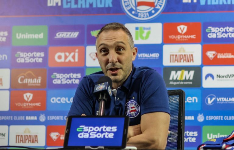 cadu santoro, diretor do bahia, em coletiva