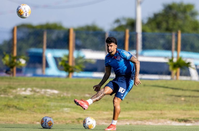 cauly em treino do bahia