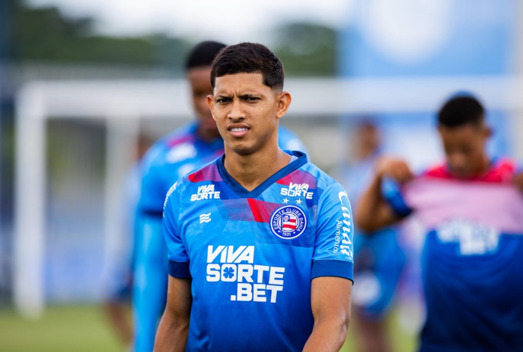 erick pulga em treino do bahia