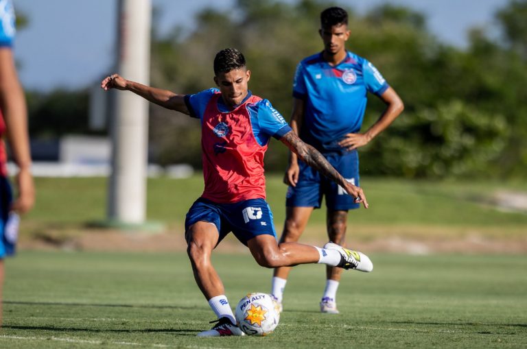 rodrigo nestor em treino do bahia