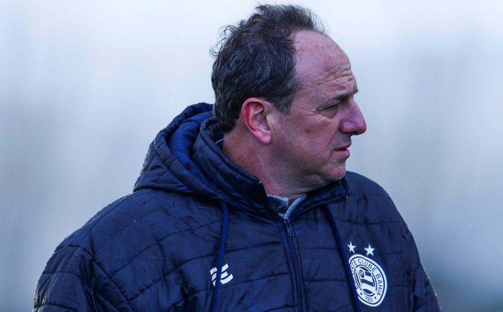 rogério ceni em treino do bahia