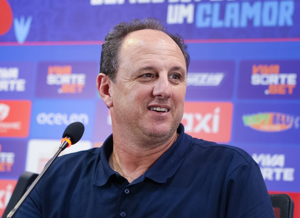 rogério ceni em coletiva do bahia