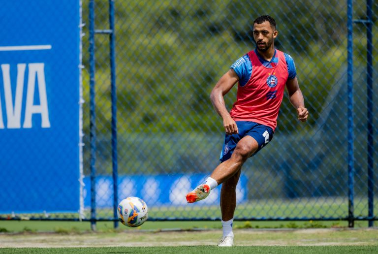 vitor hugo em treino do bahia