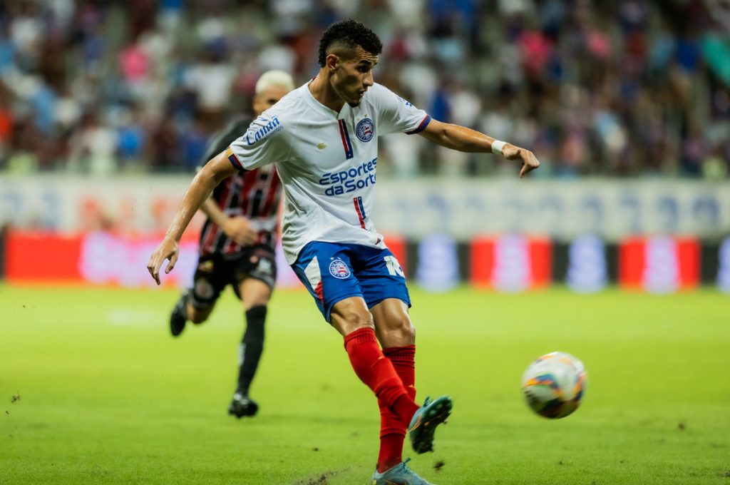 everton moraes em jogo do bahia