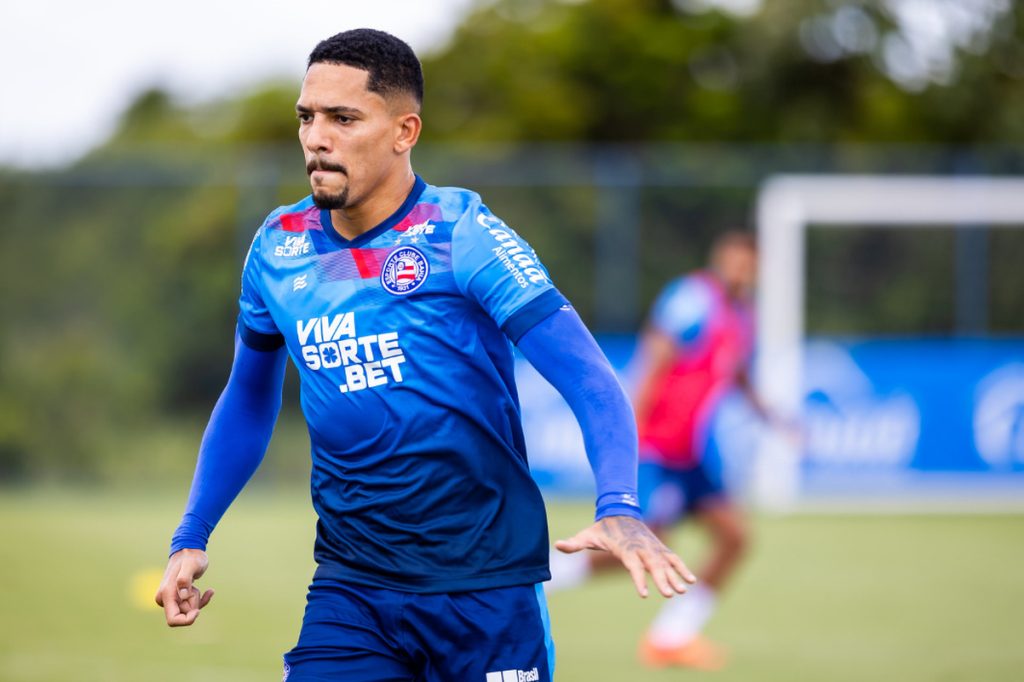 gilberto em treino do bahia