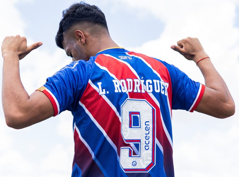 lucho, camisa 9 do bahia