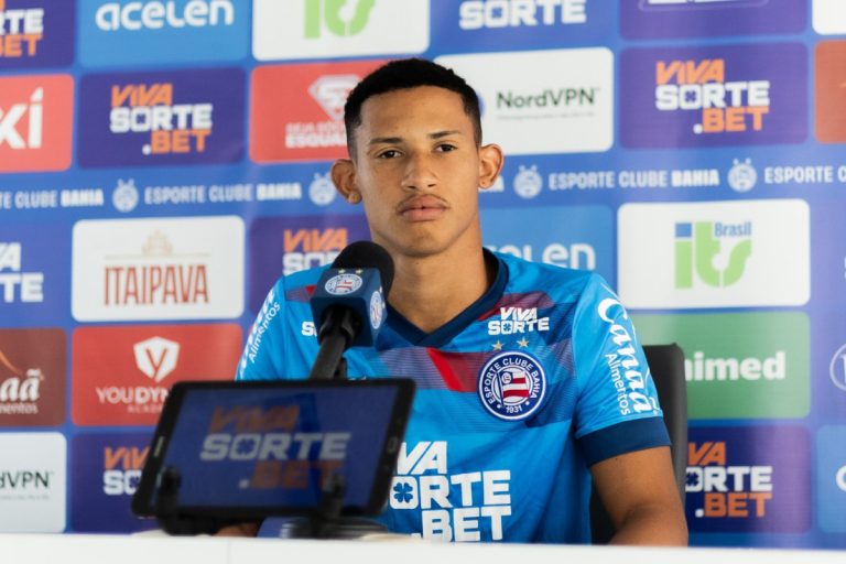 tiago em entrevista no bahia