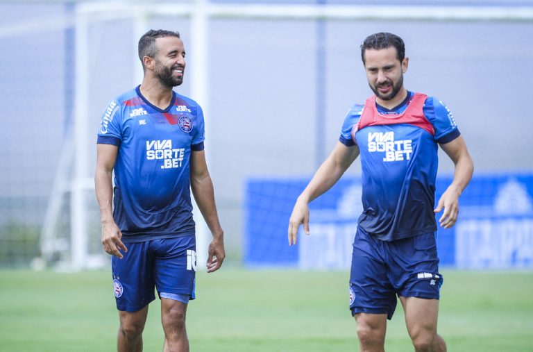 treino do bahia no ct everton ribeiro e caio alexandre