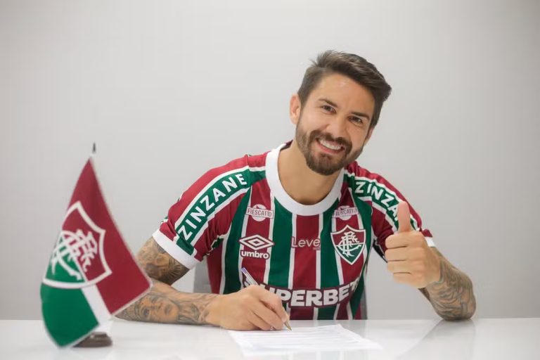 everaldo, ex-bahia, no fluminense