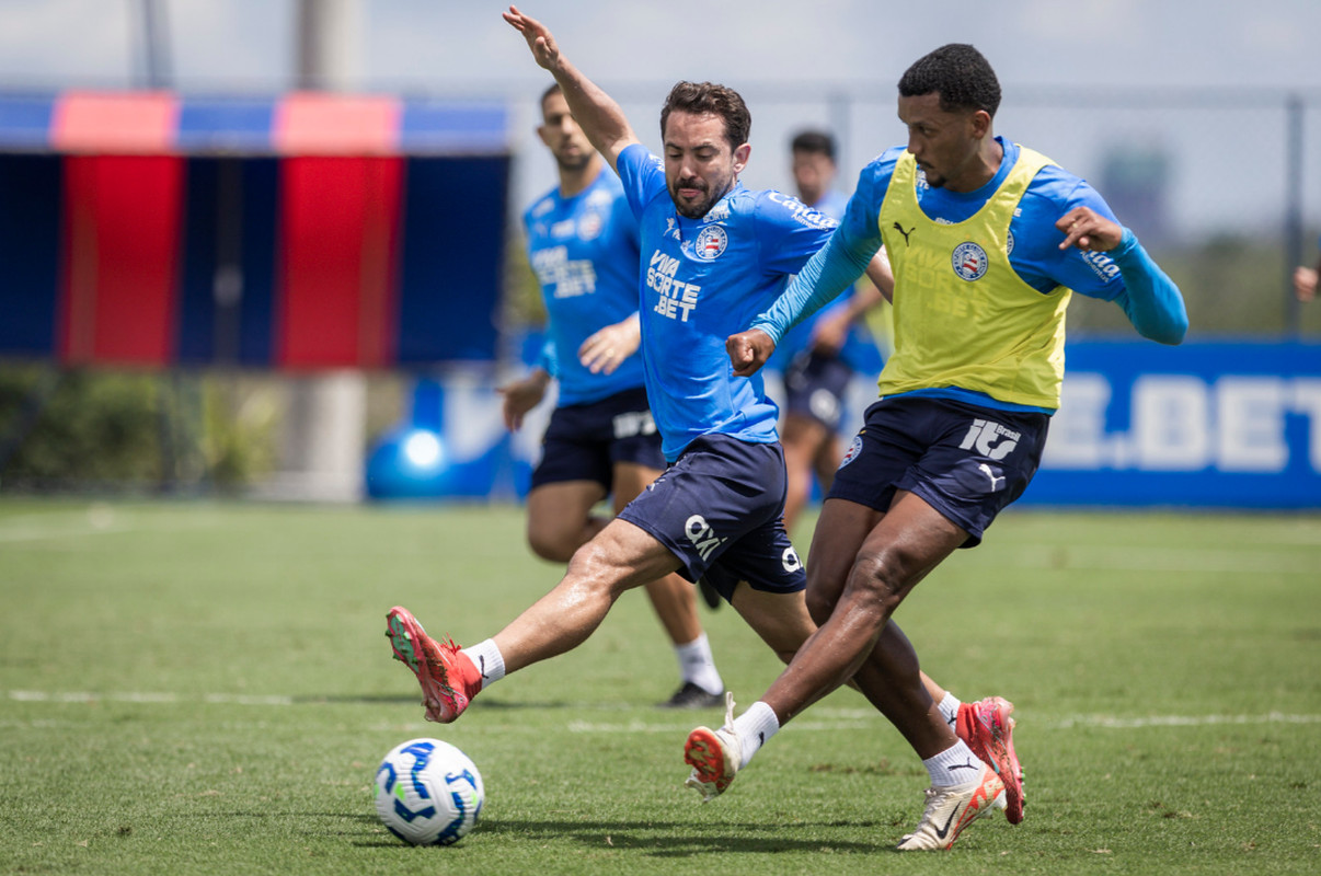 rezende em treino do bahia