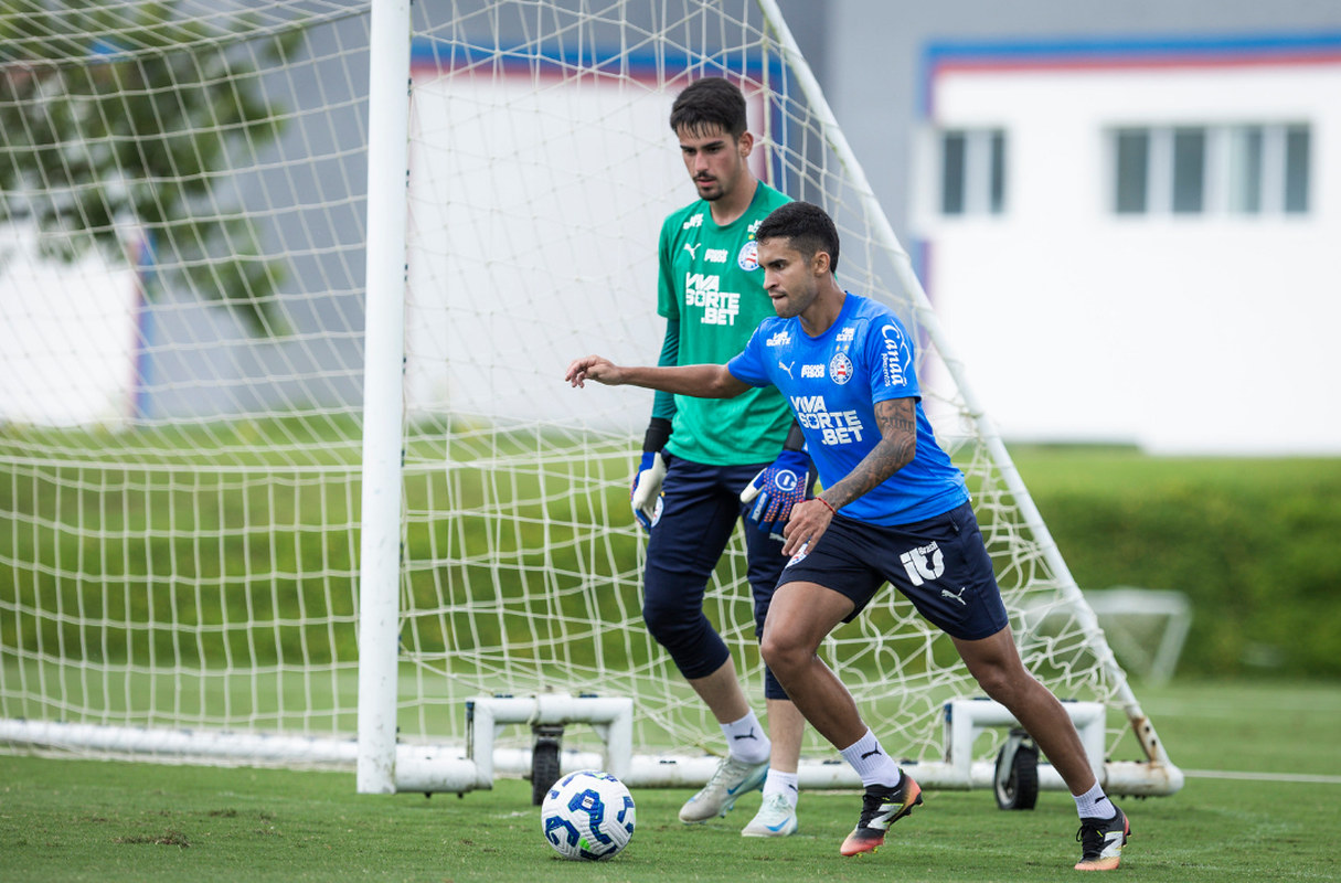 rodrigo nestor em treino do bahia